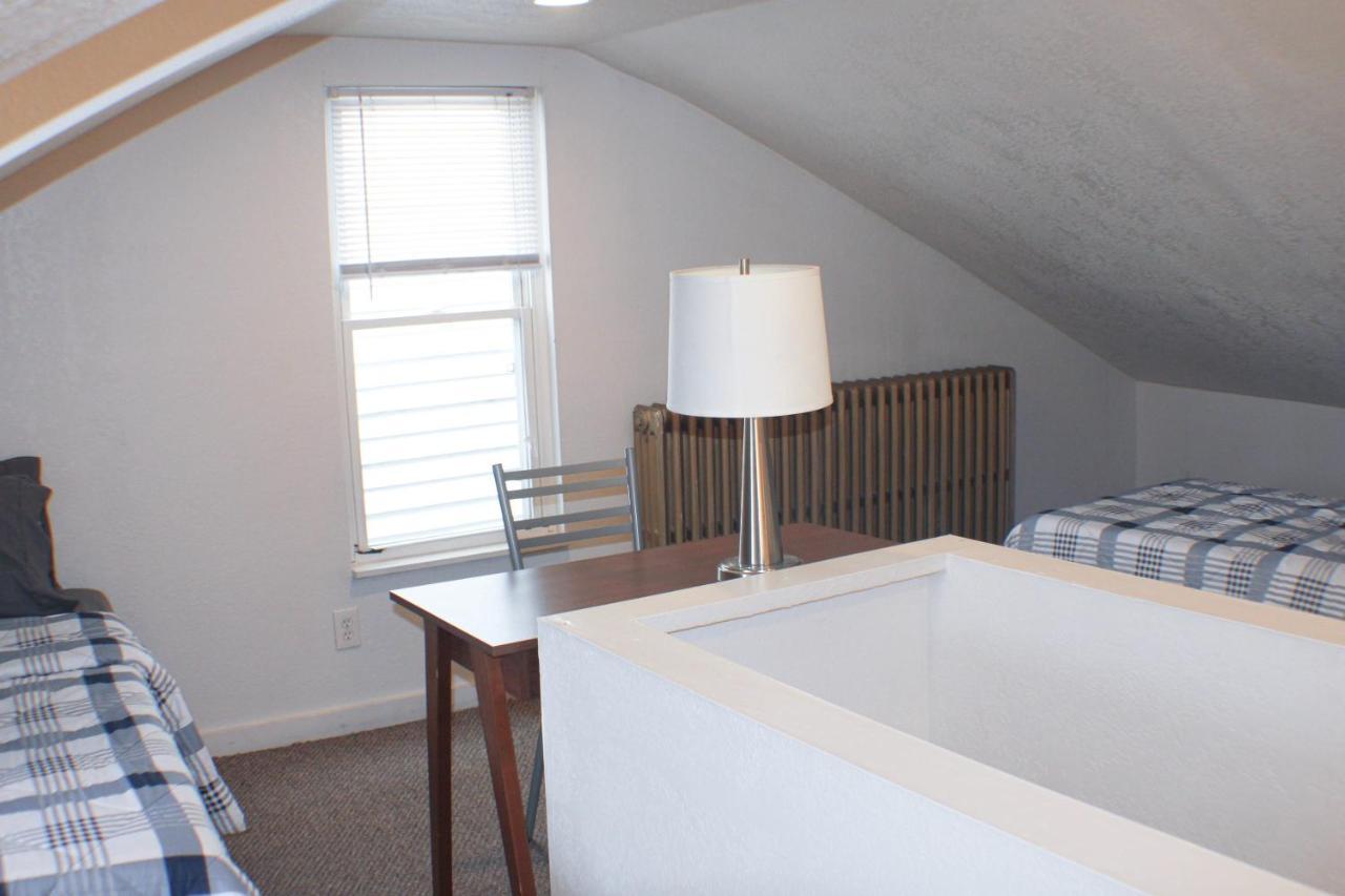 Urban Oasis - 3Br 2Ba - City View- Private Parking Pittsburgh Extérieur photo
